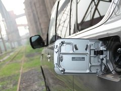 2012款 5.6L 自动 旗舰版 7座