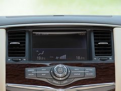 2012款 5.6L 自动 旗舰版 7座