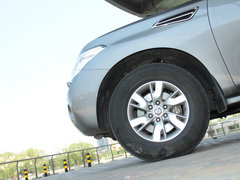 2012款 5.6L 自动 旗舰版 7座