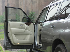 2012款 5.6L 自动 旗舰版 7座