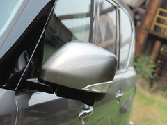 2012款 5.6L 自动 旗舰版 7座