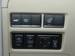 2012款 5.6L 自动 旗舰版 7座