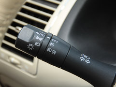 2012款 5.6L 自动 旗舰版 7座