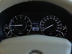 2012款 5.6L 自动 旗舰版 7座