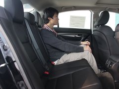 2012款 3.5L 自动 标准版