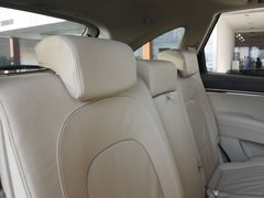 2009款 3.8L 自动 5座舒适版