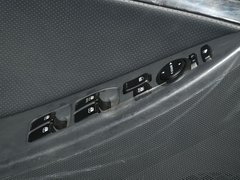 2009款 3.8L 自动 5座豪华版