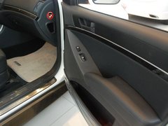 2009款 3.8L 自动 5座豪华版