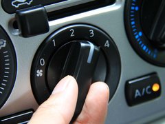 2011款 1.6L 手动 尊雅型 7座