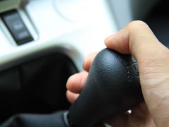 2011款 1.6L 手动 尊雅型 7座