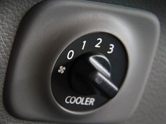 2011款 1.6L 手动 尊雅型 7座