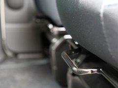 2011款 1.6L 手动 尊雅型 7座