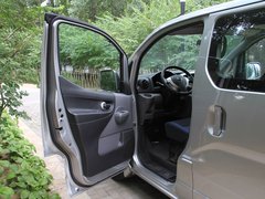2011款 1.6L 手动 尊雅型 7座
