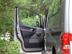 2011款 1.6L 手动 尊雅型 7座