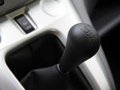 2011款 1.6L 手动 尊雅型 7座