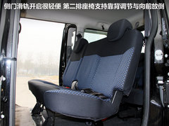 2011款 1.6L 手动 尊雅型 7座