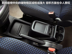 2011款 1.6L 手动 尊雅型 7座