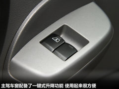 2011款 1.6L 手动 尊雅型 7座