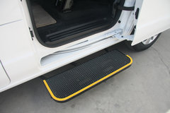 2011款 1.6L 手动 尊雅型 7座