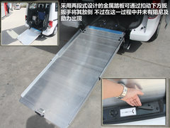 2011款 1.6L 手动 尊雅型 7座