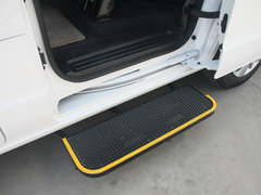 2011款 1.6L 手动 尊雅型 7座