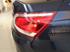 2011款 1.5L 手动 舒适型