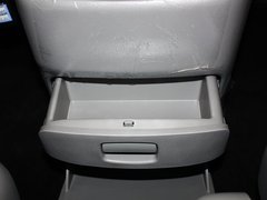 2011款 2.7L 自动 舒适版 7座