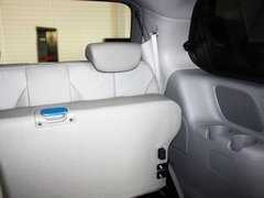 2011款 2.7L 自动 舒适版 7座