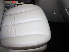 2011款 2.7L 自动 舒适版 7座