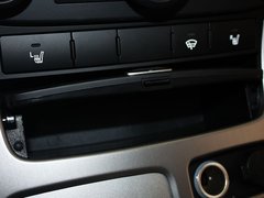 2011款 2.7L 自动 舒适版 7座
