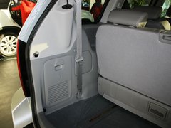 2011款 2.7L 自动 舒适版 7座
