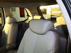 2011款 2.7L 自动 舒适版 7座