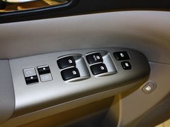 2011款 2.7L 自动 舒适版 7座