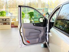 2011款 2.7L 自动 舒适版 7座