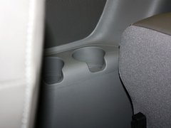 2011款 2.7L 自动 舒适版 7座