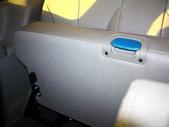 2011款 2.7L 自动 舒适版 7座