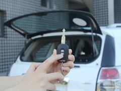 2011款 2.4L 自动 豪华导航型 7座