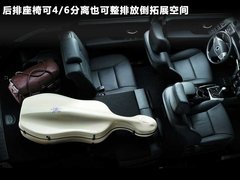 2011款 2.0T 手动 两驱舒适导航版 5座