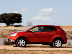 2011款 2.0T 手动 两驱舒适导航版 5座
