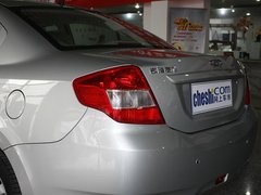 2011款 1.5L 手动 优悦型