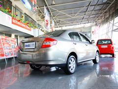 2011款 1.5L 手动 优悦型