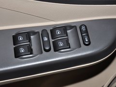 奇瑞E5 2011款 1.5L 手动 优悦型