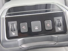 2011款 2.3L 自动 豪华版