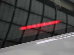2011款 2.3L 自动 豪华版
