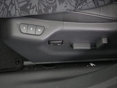 2011款 2.3L 自动 豪华版