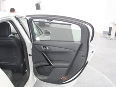 2011款 2.3L 自动 豪华版