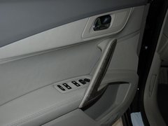 2011款 2.3L 自动 豪华版