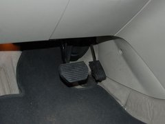 2011款 2.3L 自动 豪华版