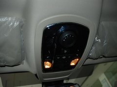 2011款 2.3L 自动 豪华版