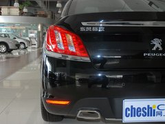 2011款 2.3L 自动 豪华版